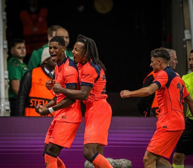 持在巅峰状, src