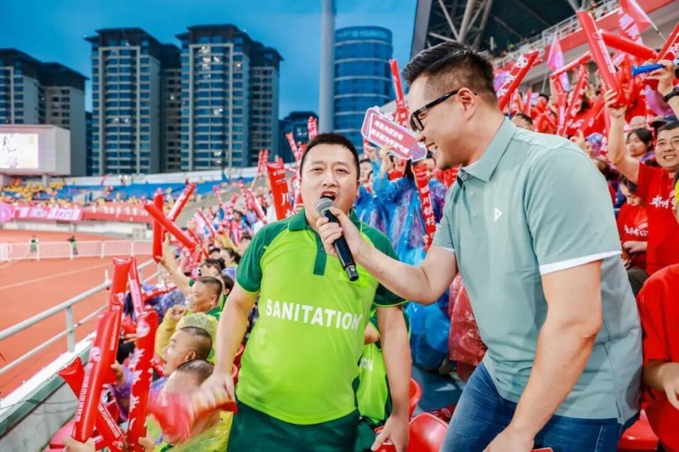 环卫阿姨高, 没有抢到票